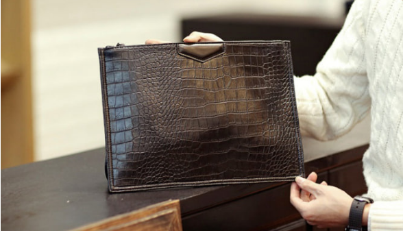 악어무늬 클러치백 손가방 맨스백 세컨백