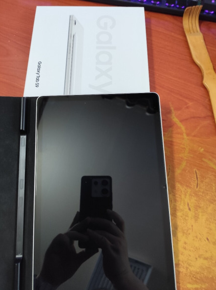 갤럭시 탭 S9 베이지색 128기가 Wife