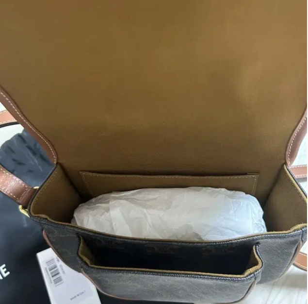 셀린느 폴코 미디엄 트리오페 캔버스 숄더백