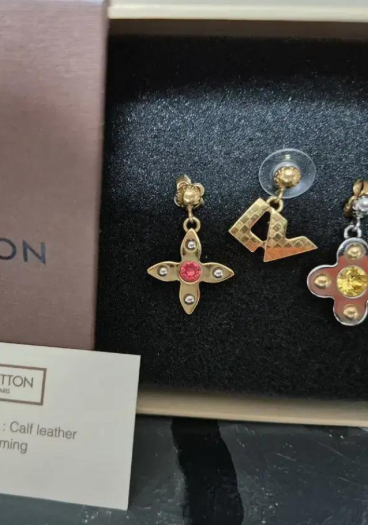 [루이비통 LV 귀걸이 3pc ] 한정판. 루이뷔통 명품쥬얼리