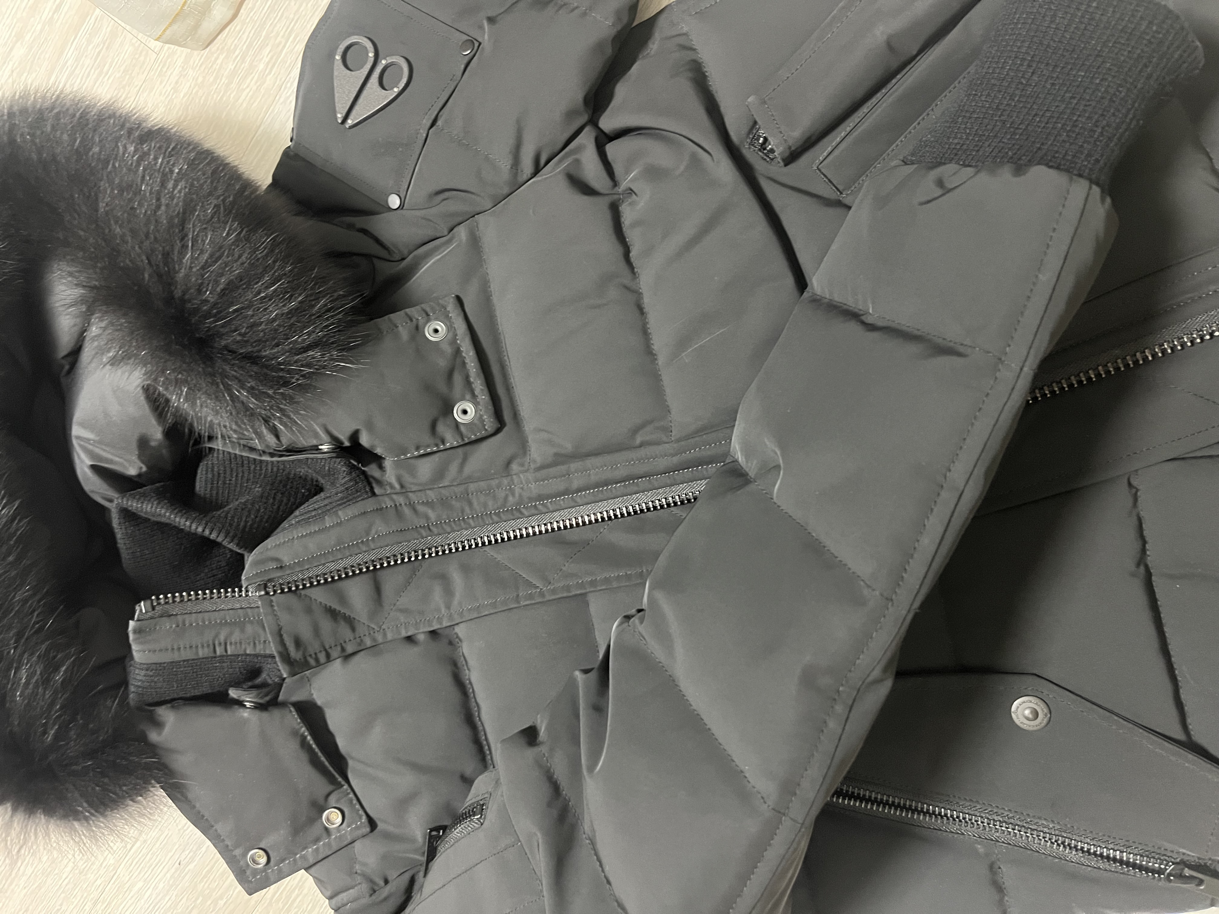 무스너클 여성 패딩 xs