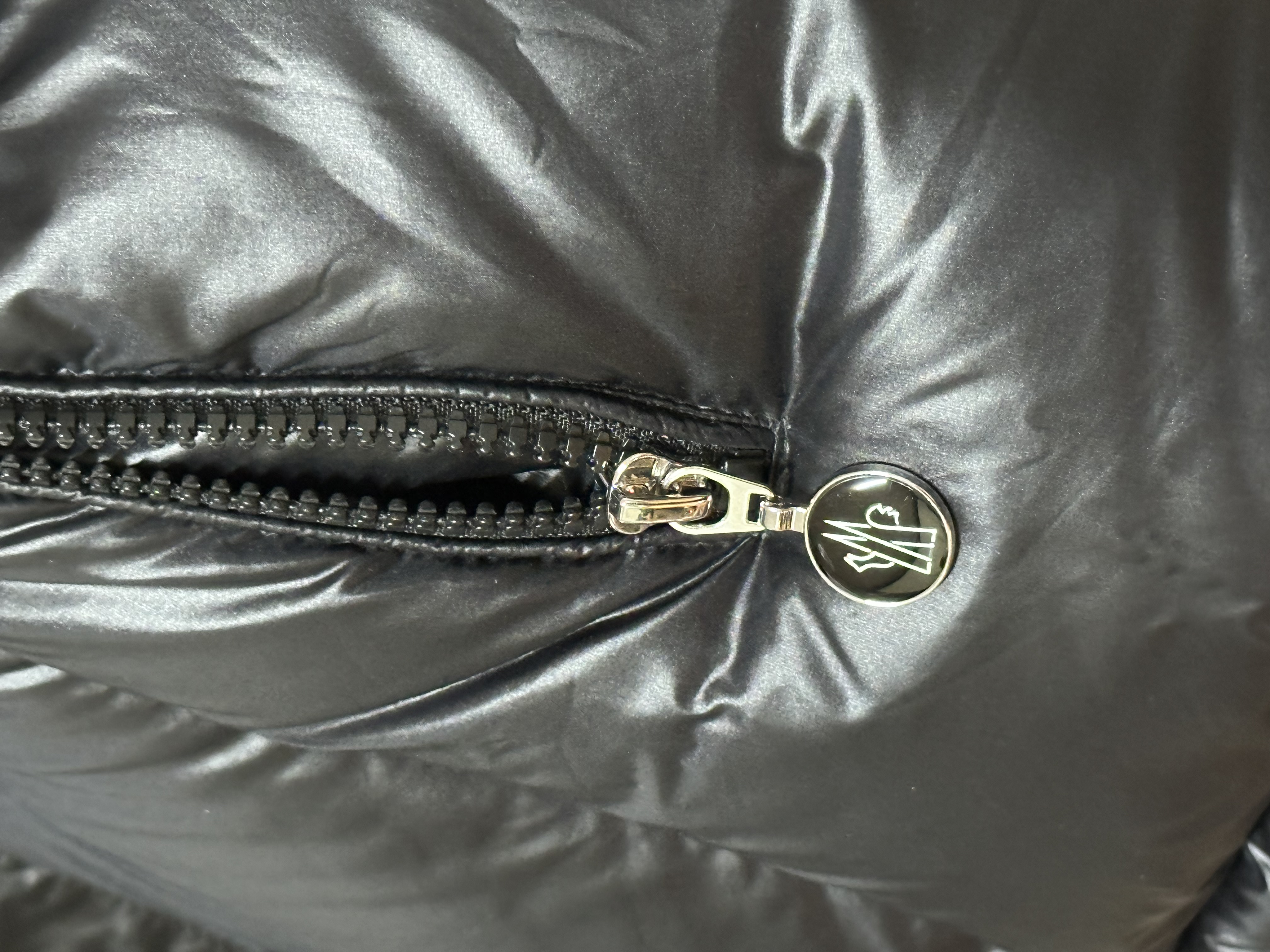 몽클레어 패딩(0사이즈)