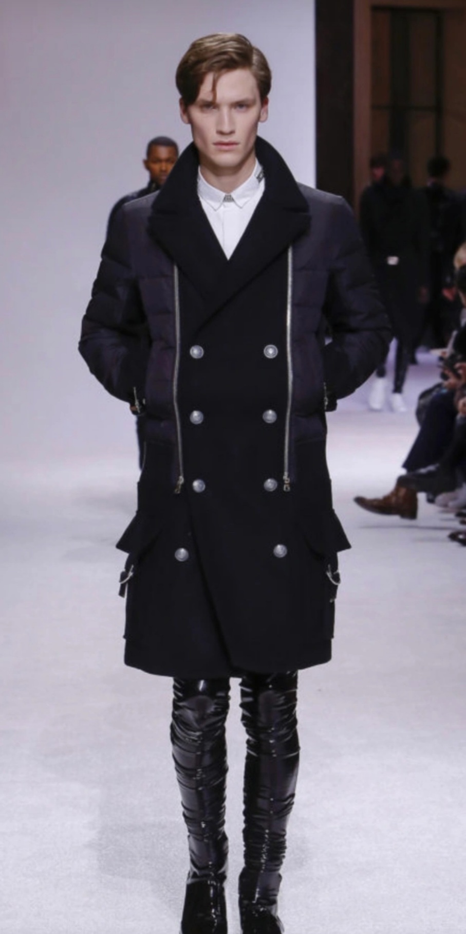 발망 블랙 남성 다운 코트 46사이즈