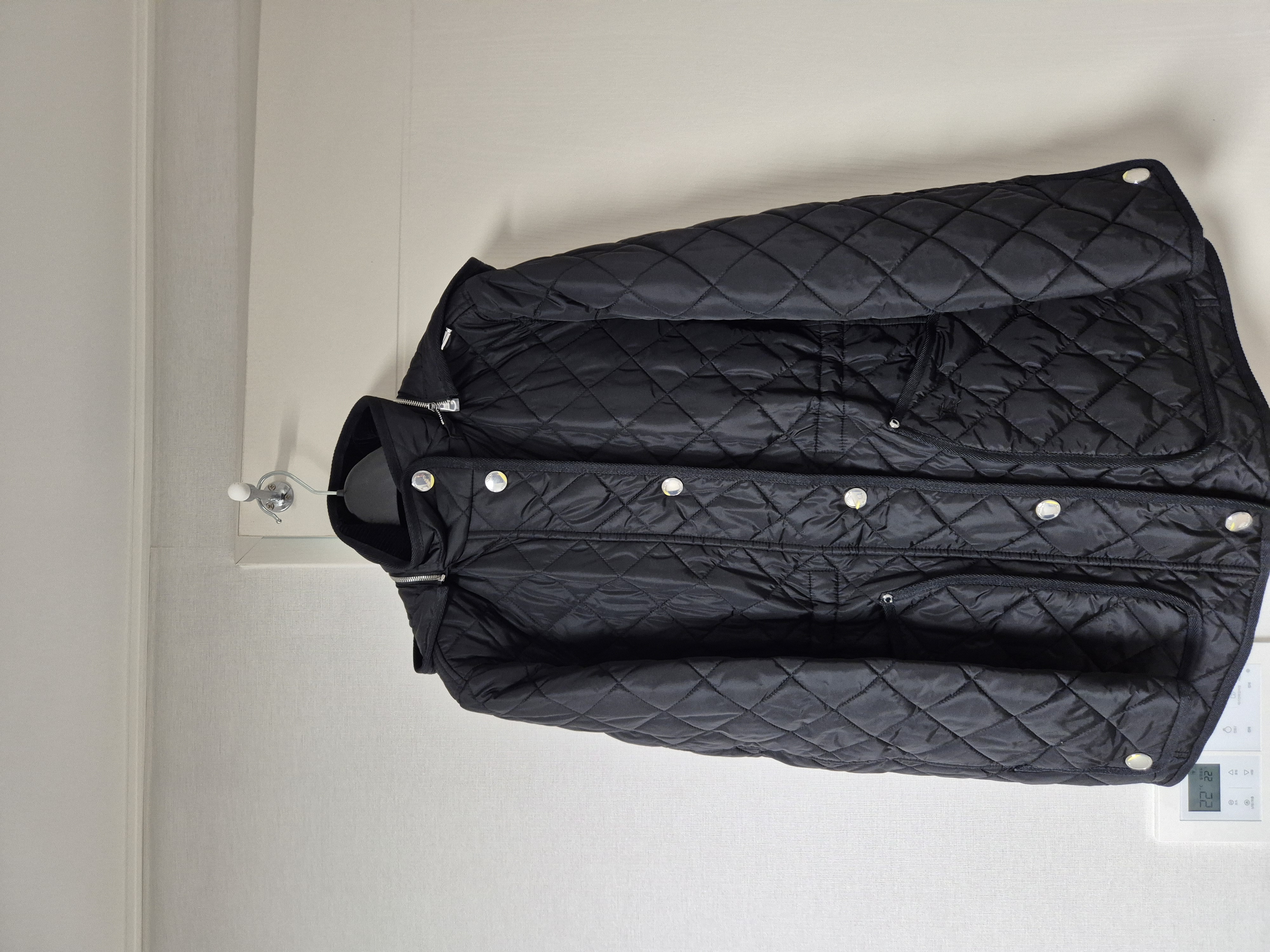 버버리하이넥퀼팅후드코트