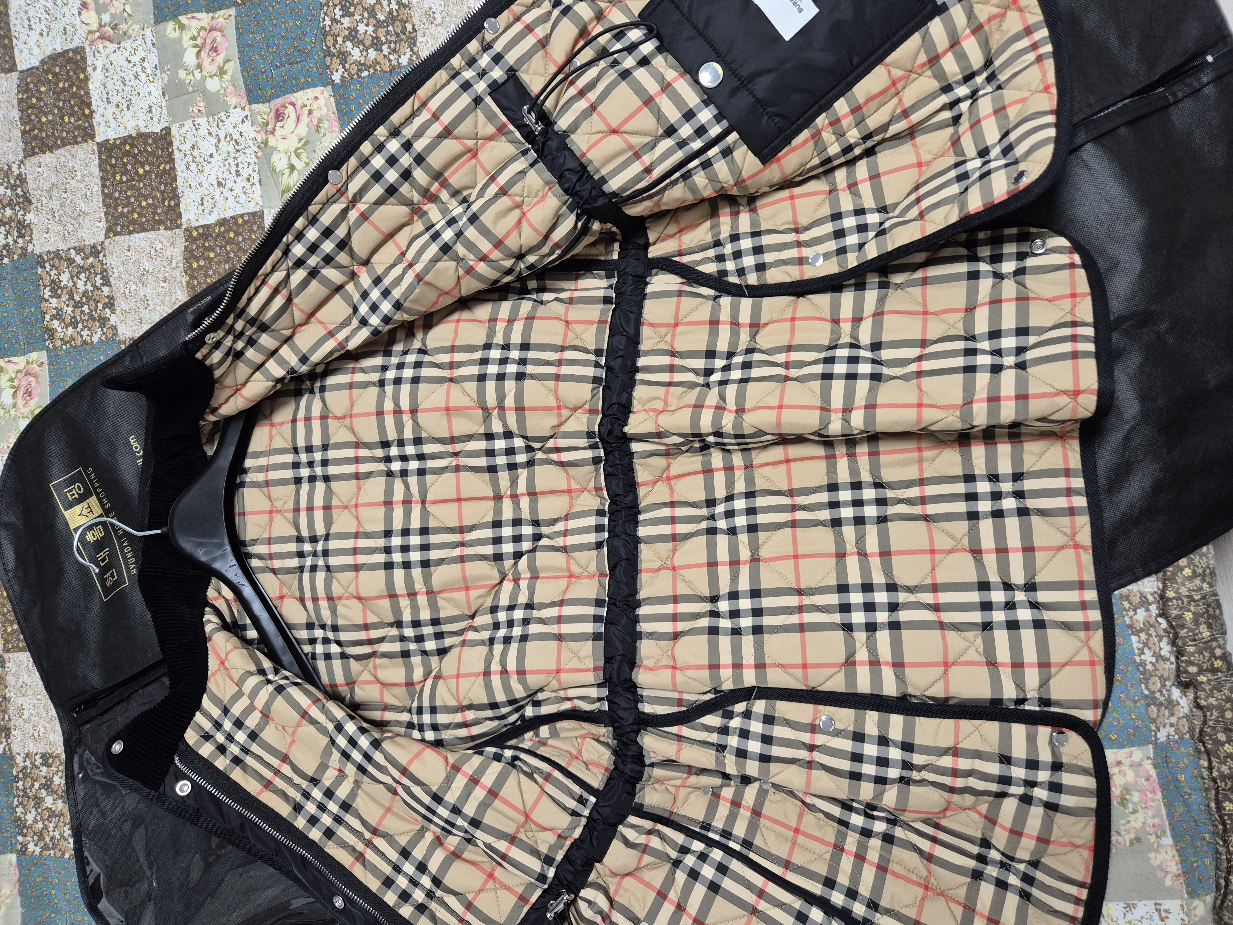 버버리하이넥퀼팅후드코트