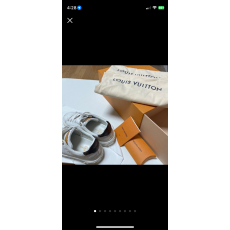 정품) 여성 루이비통 스니커즈 (제품명: 타임아웃스니커즈)