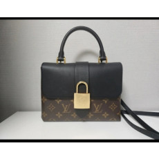 루이비통 럭키BB