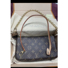 루이비통 악쉐수아