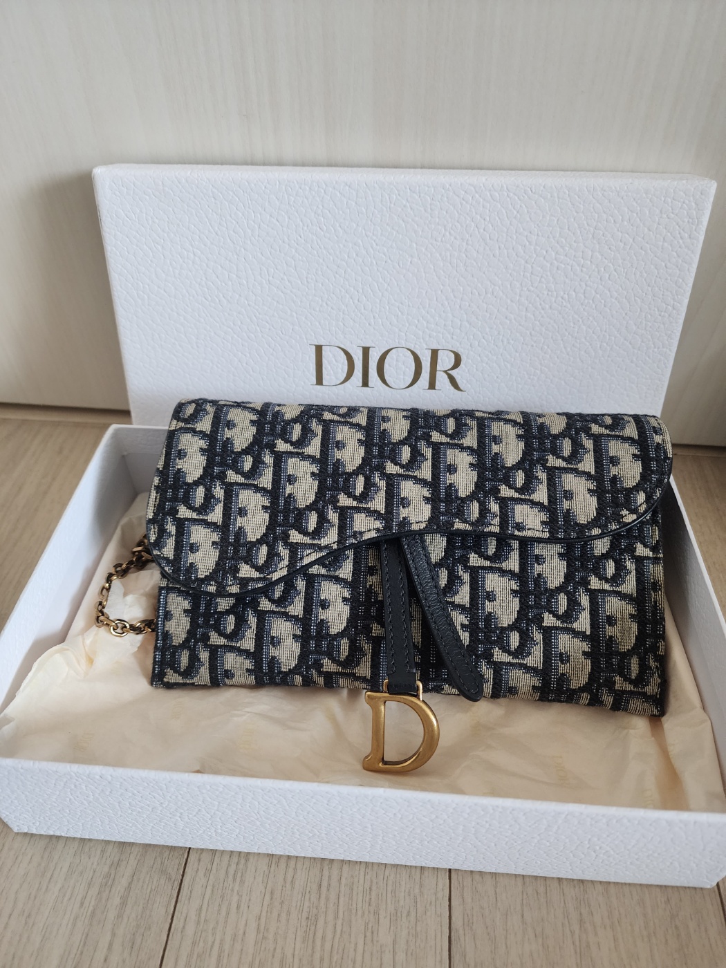 티올 새들 파우치 오블리크 자카드 체인 파우치백