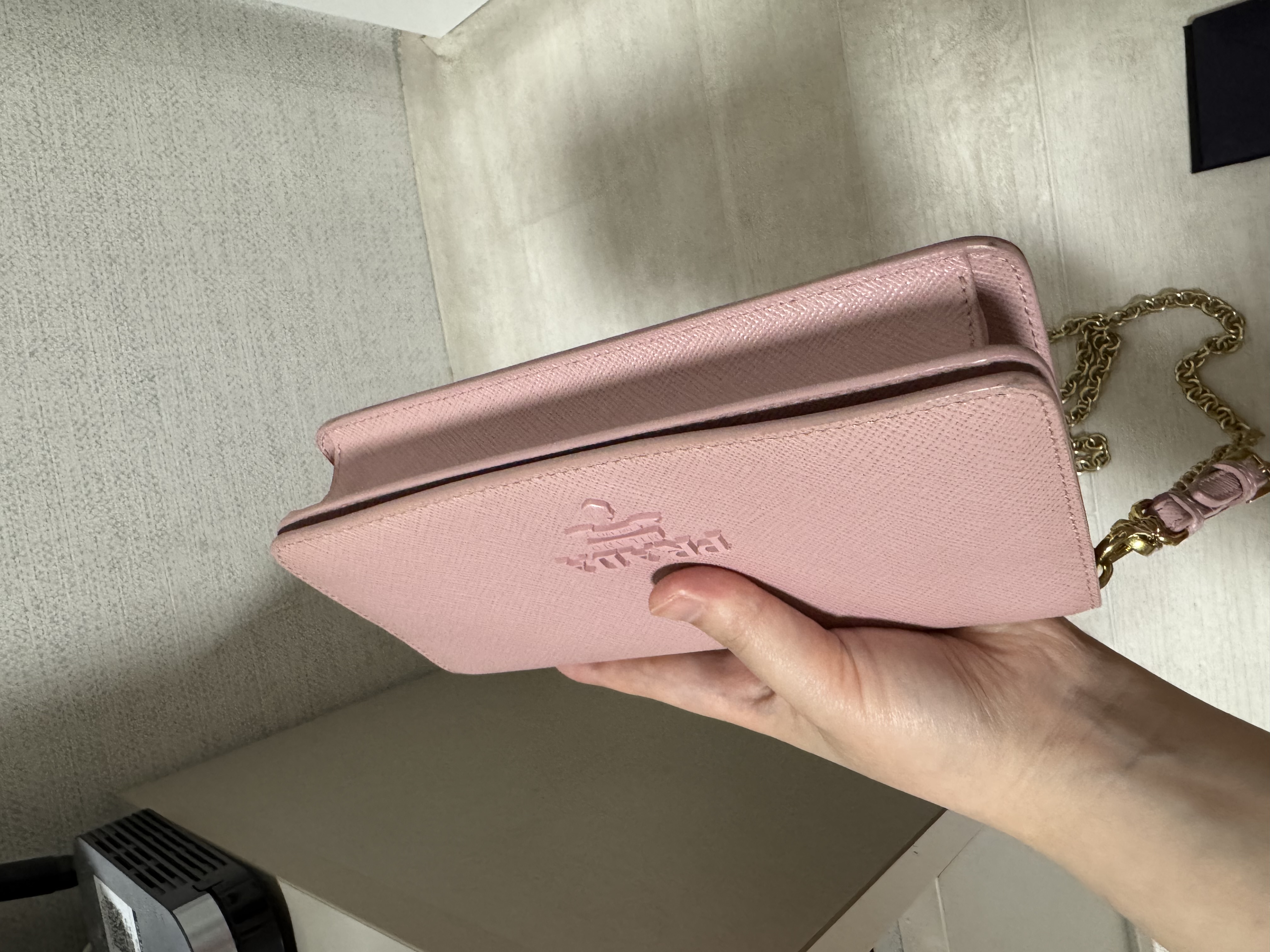 프라다 핑크 체인백