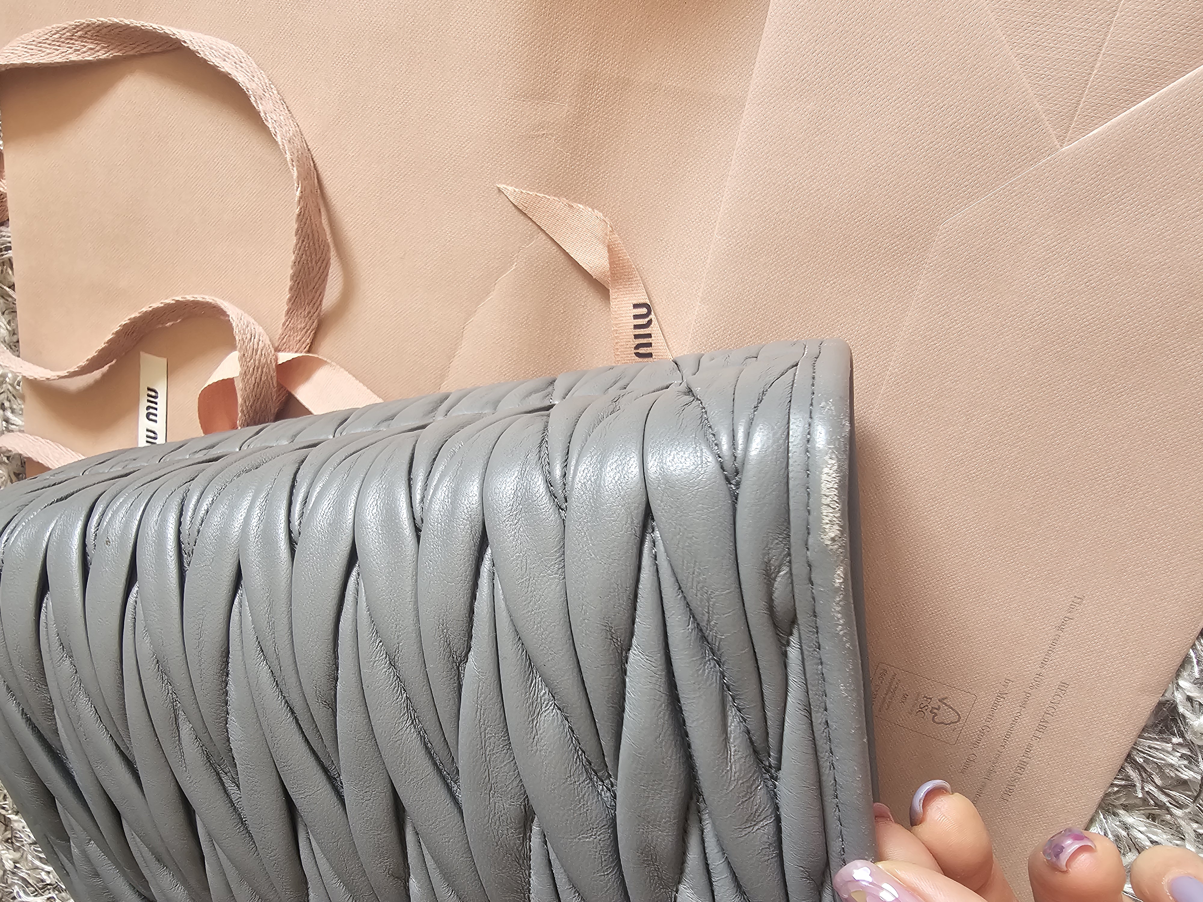 미우미우토트백