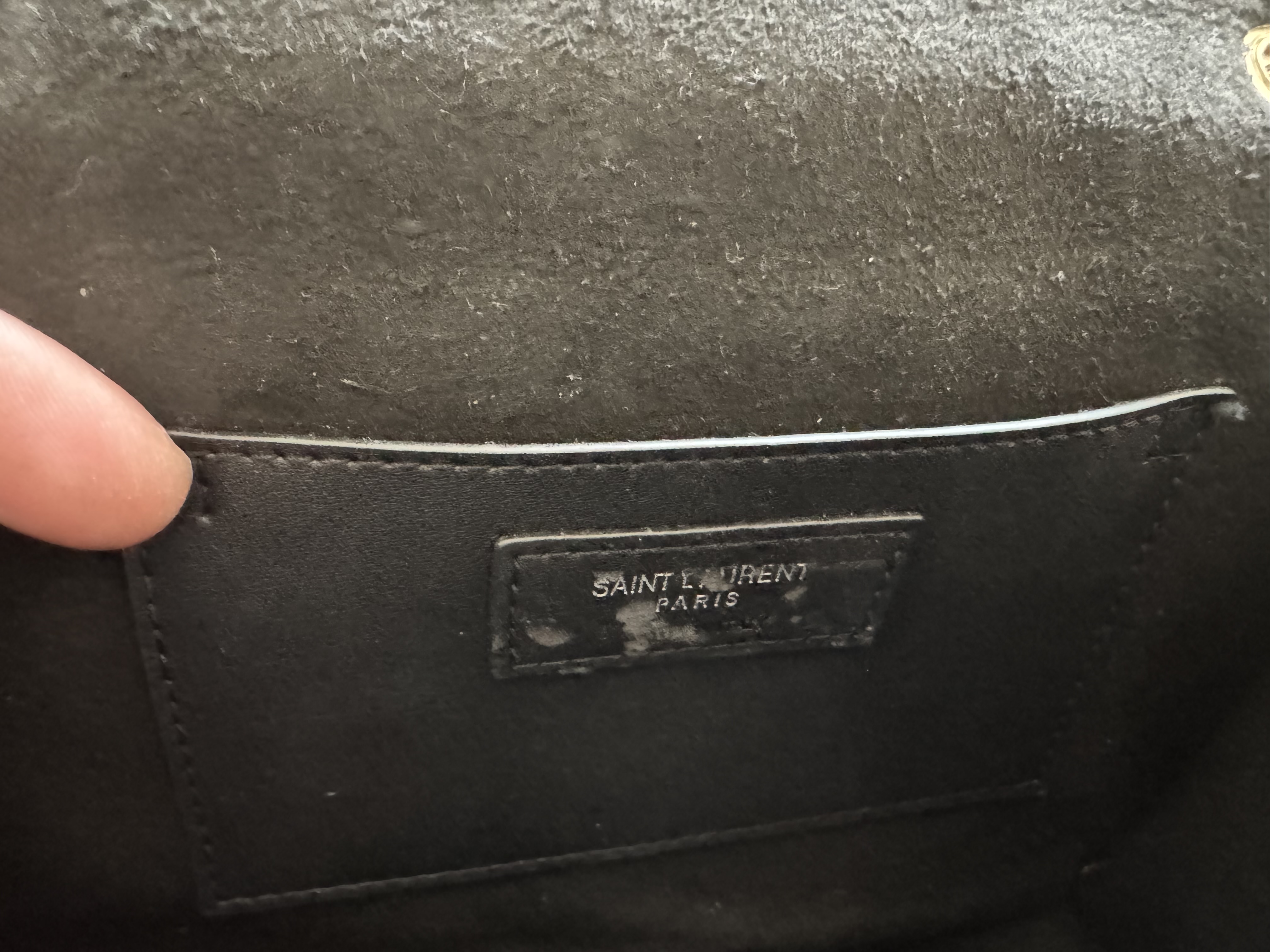 입생로랑체인숄더백