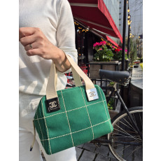 샤넬 그린 초코바 스티치 캔버스백