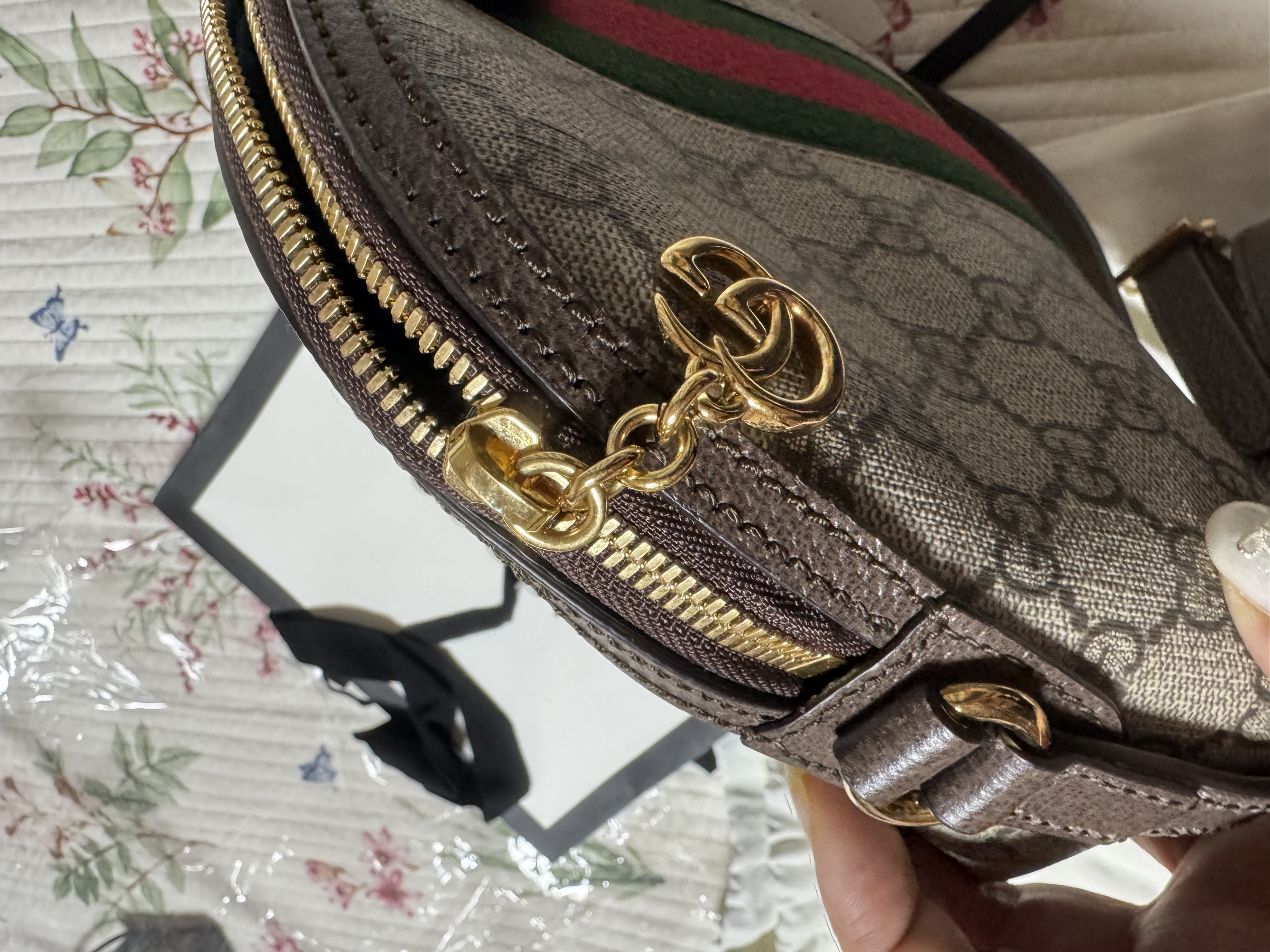 구찌 오피디아 하프문백 스몰