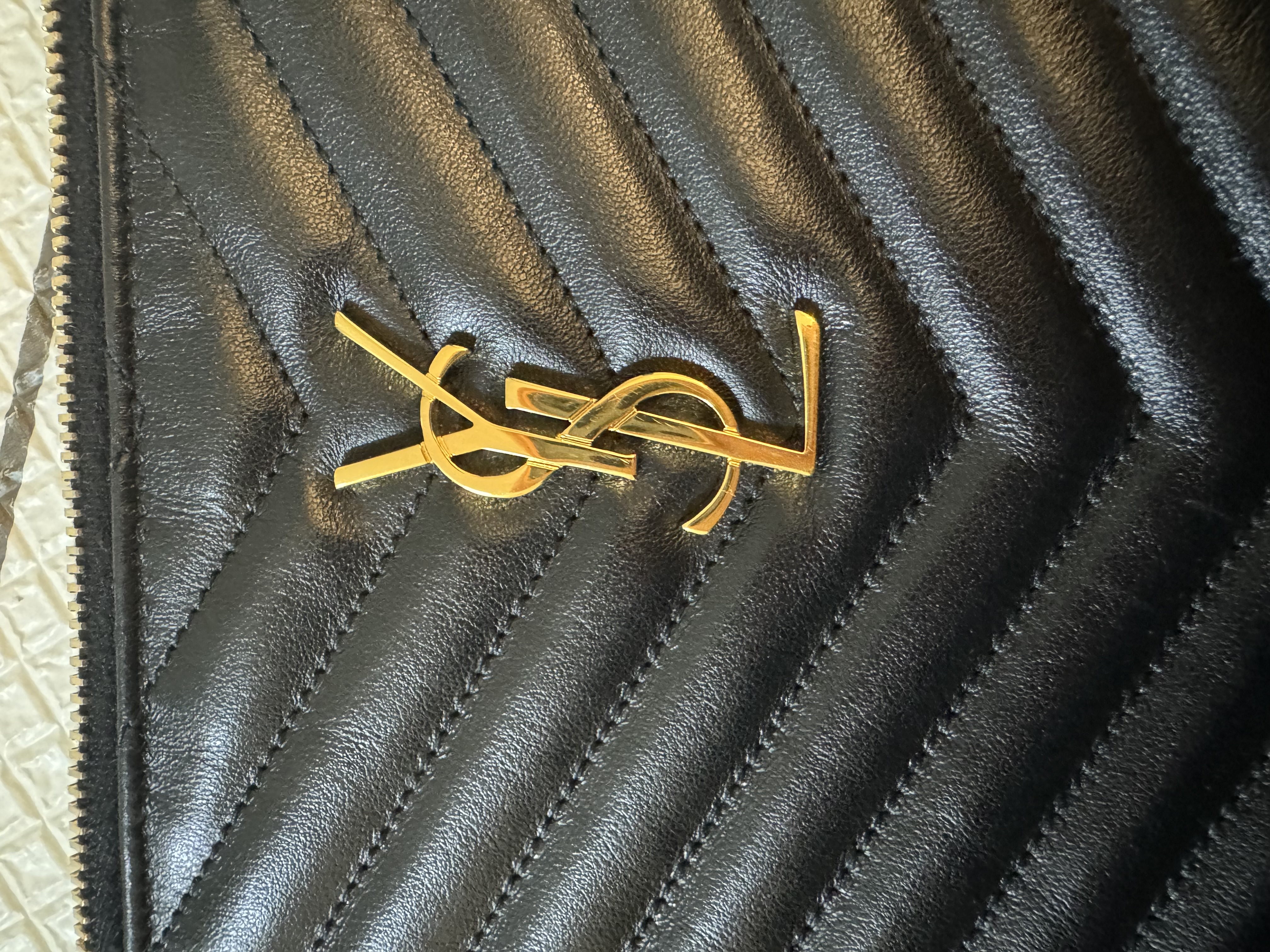 생로랑 블랙 클러치