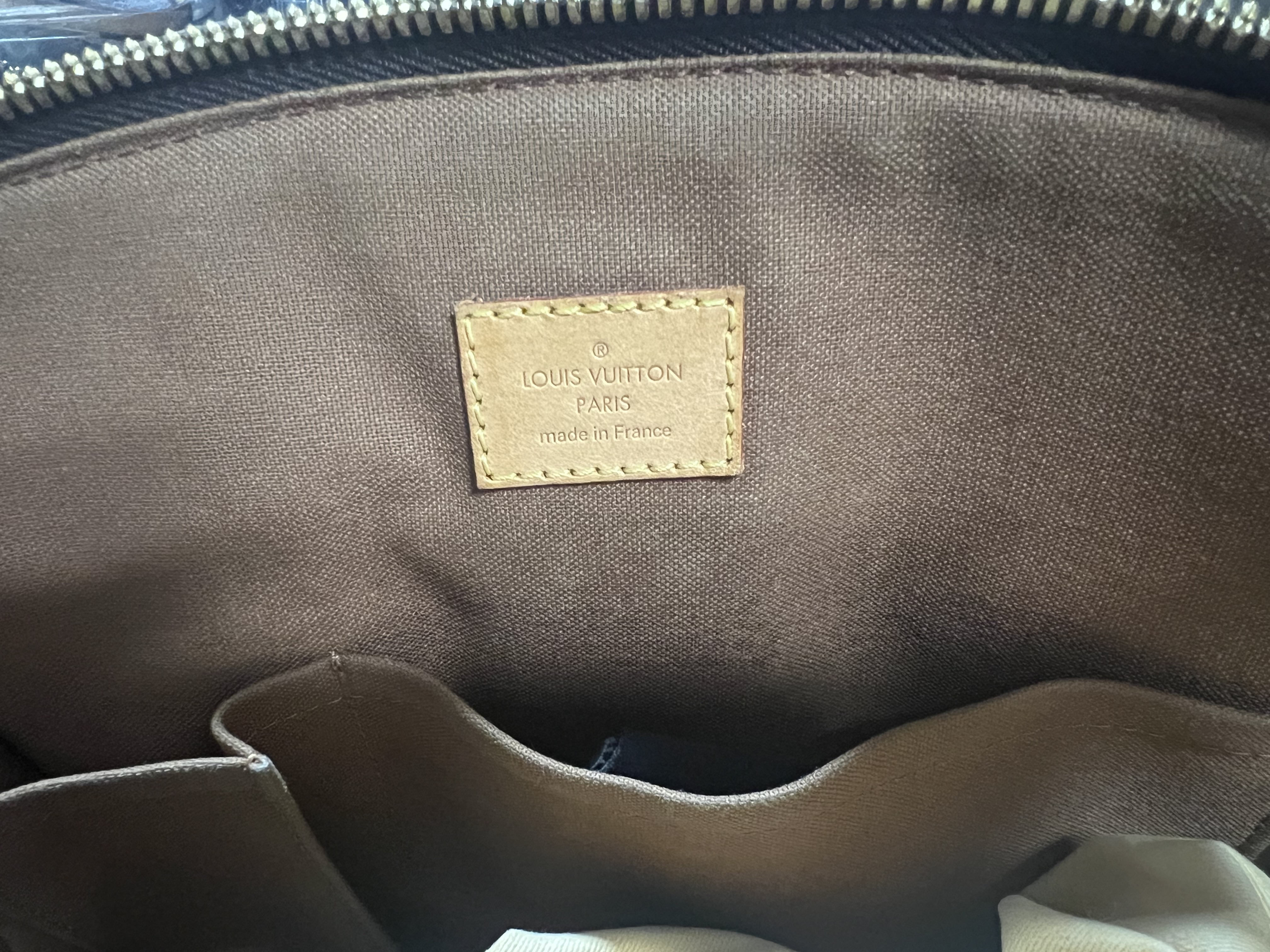 루이비통 티볼리