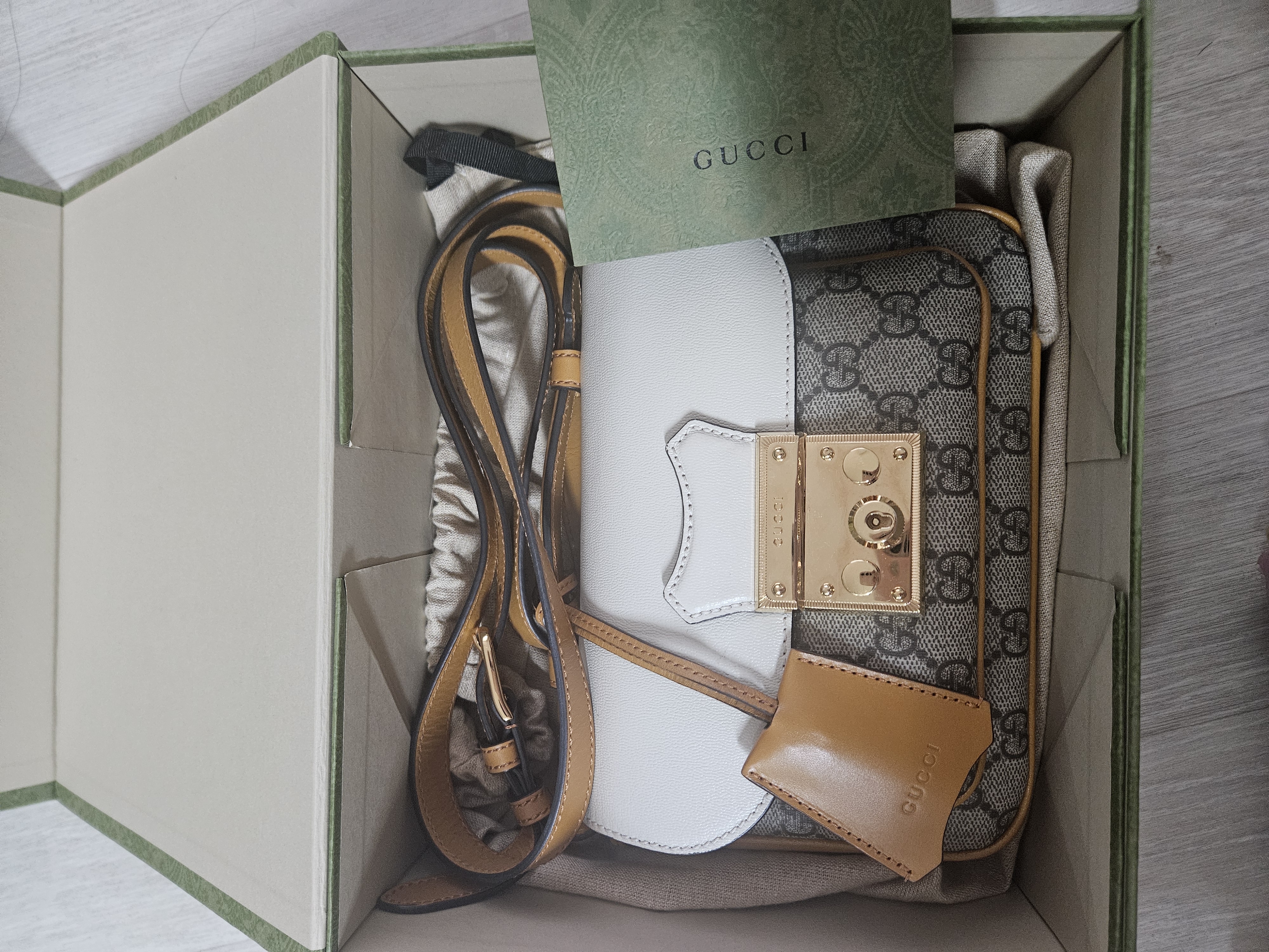 구찌 정품 크로스가방