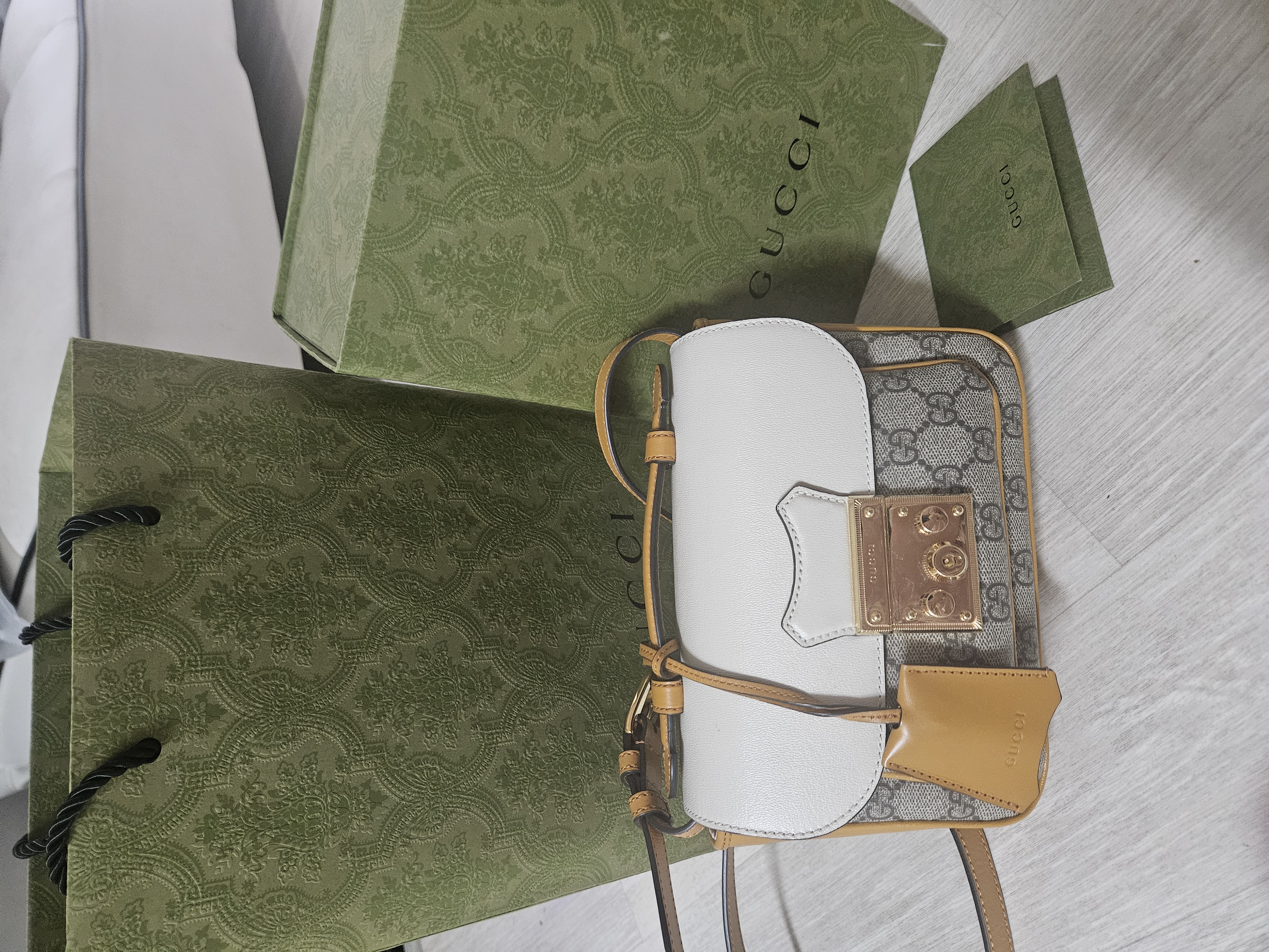 구찌 정품 크로스가방