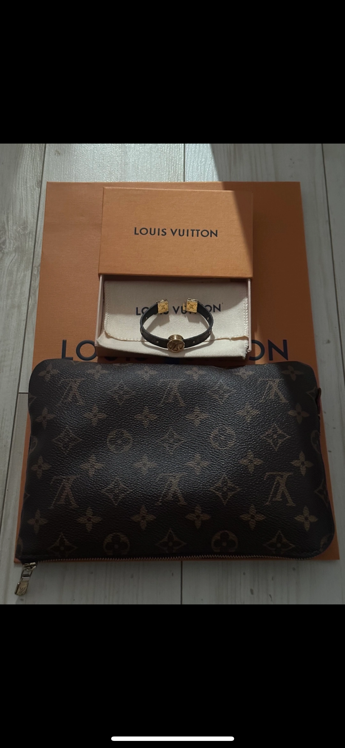 루이비통 클러치+팔찌