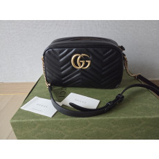 구찌 마몬트 마틀라세 카메라백 블랙