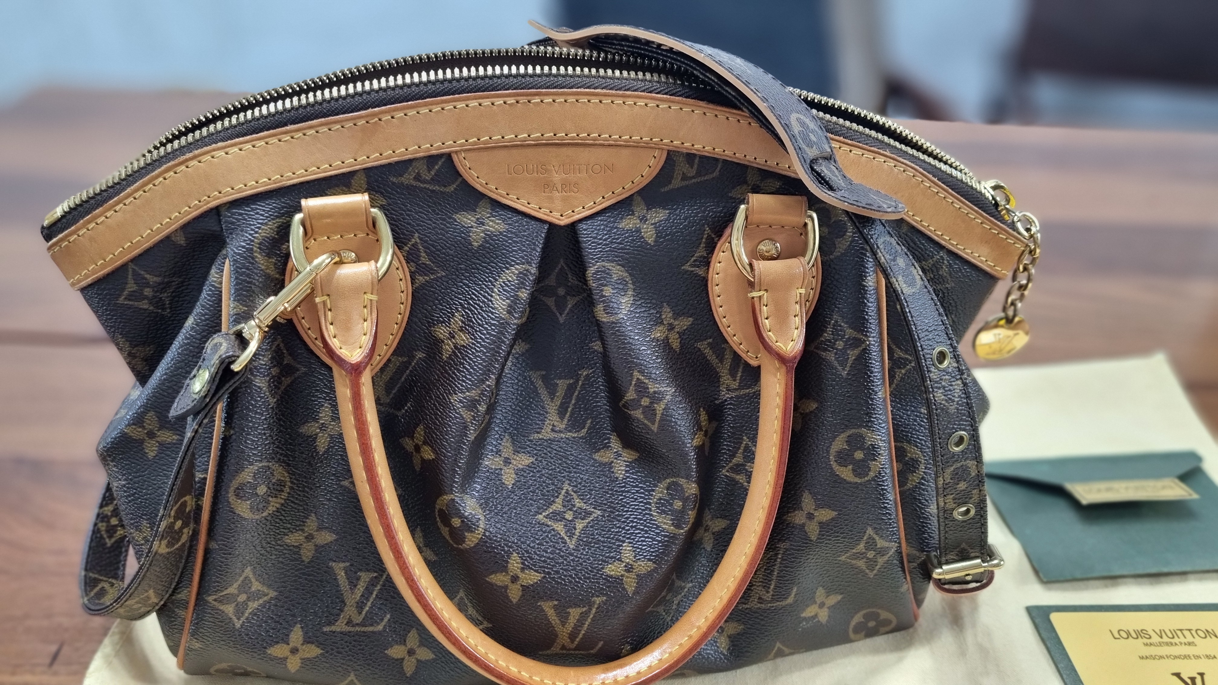 루이비통가방 티볼리 스몰