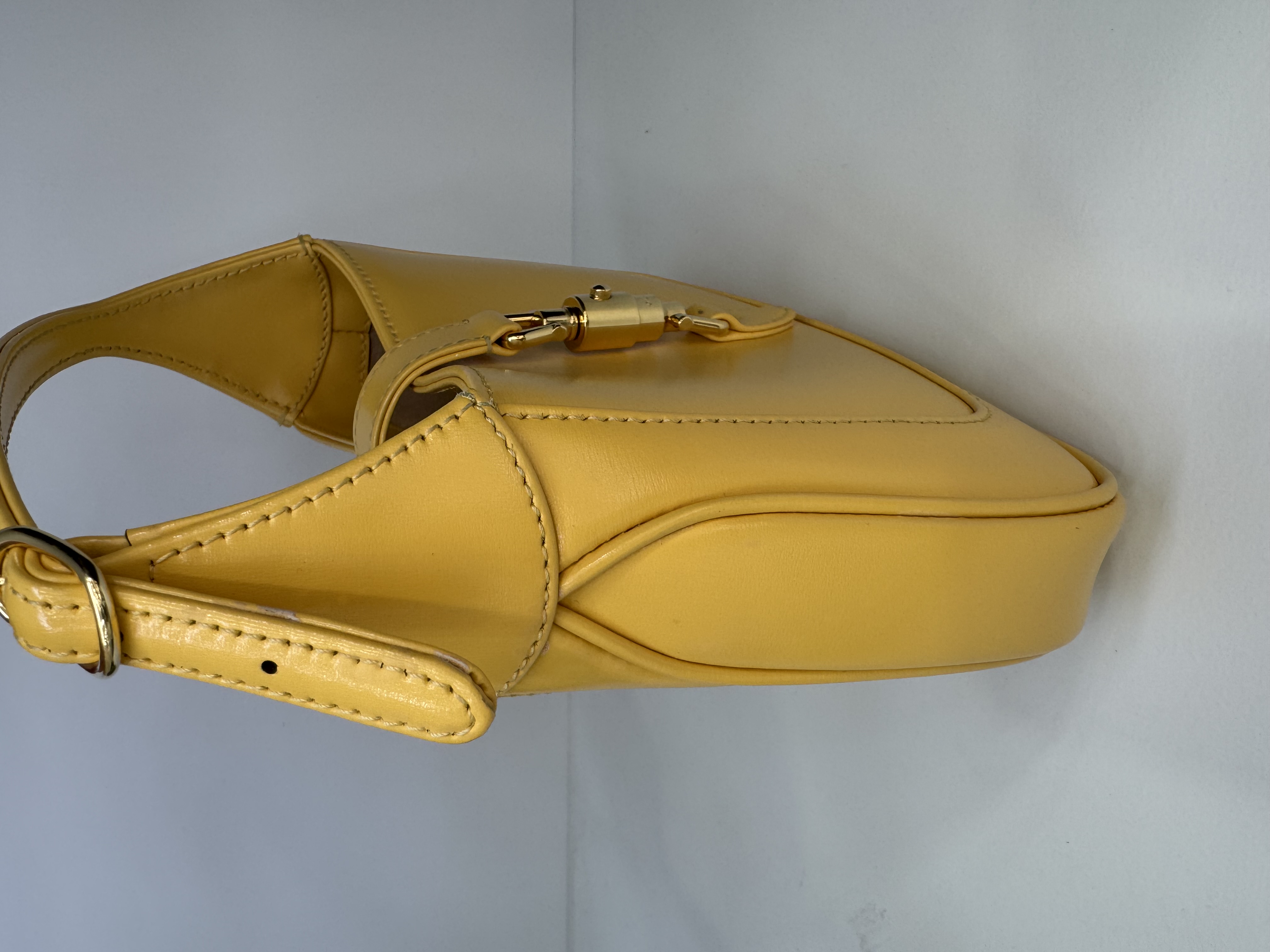 구찌 1961 재키 스몰백 옐로우