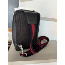 구찌 수프림 크로스박