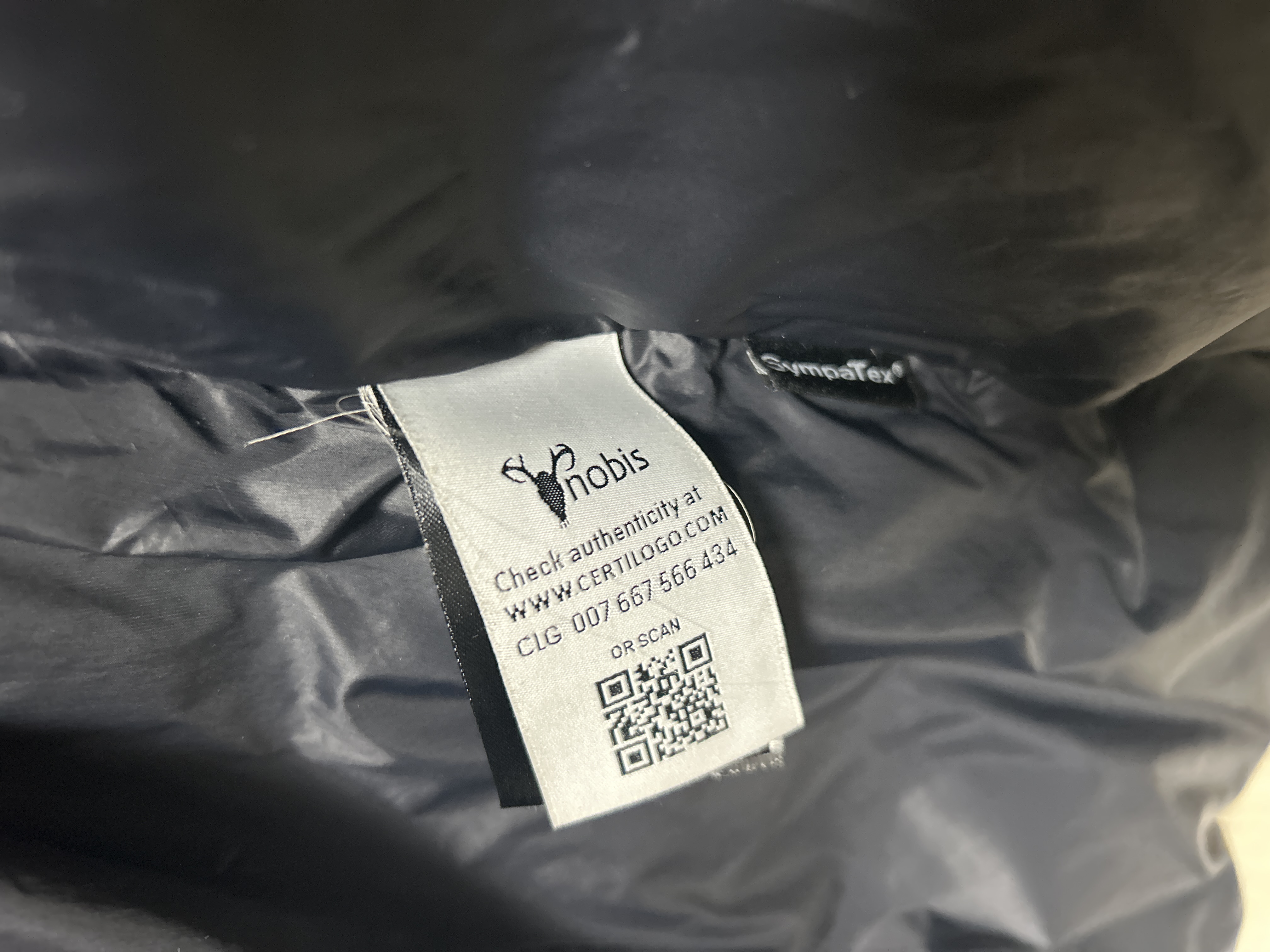 노비스 여성패딩 버건디 s