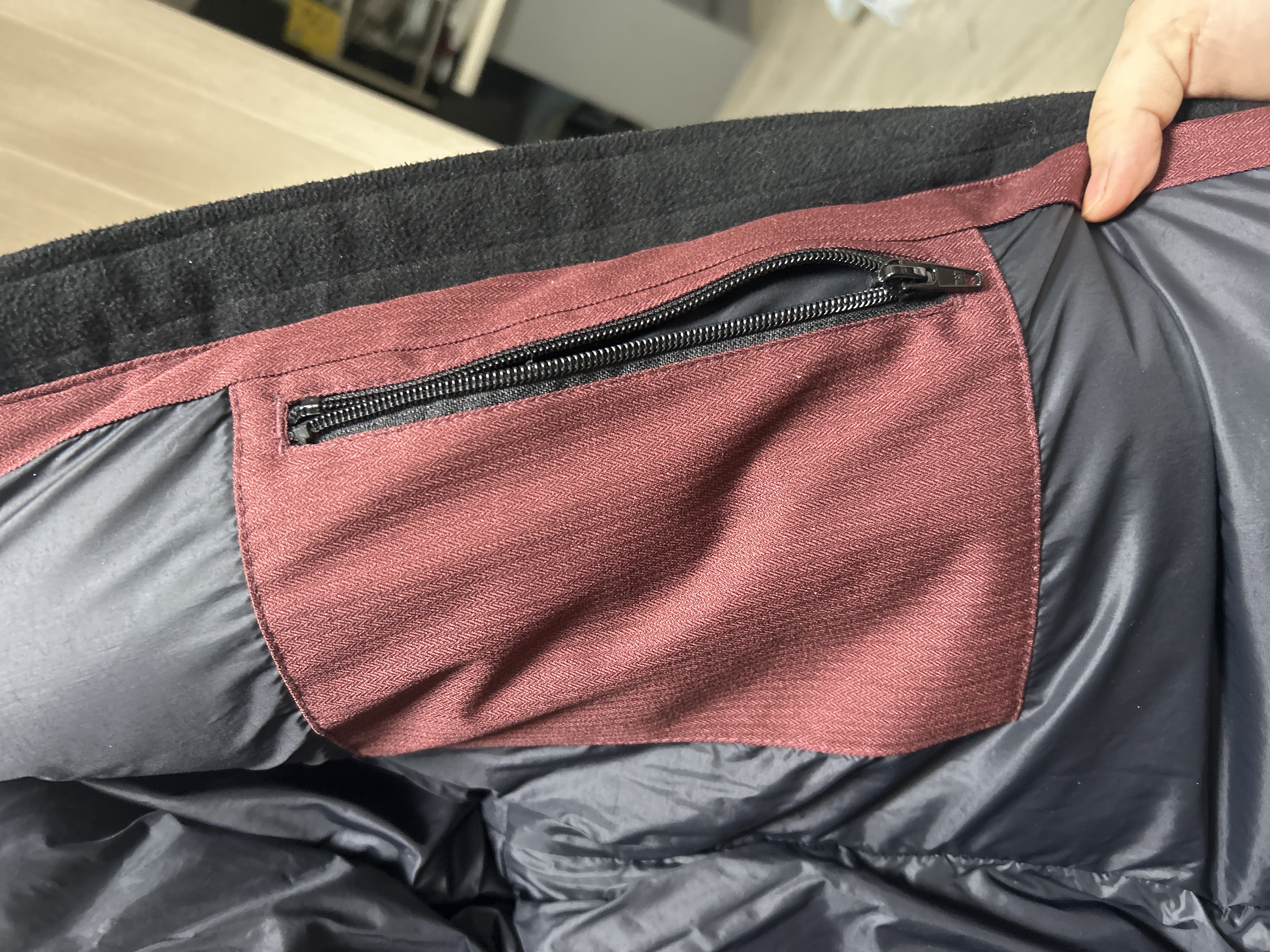 노비스 여성패딩 버건디 s