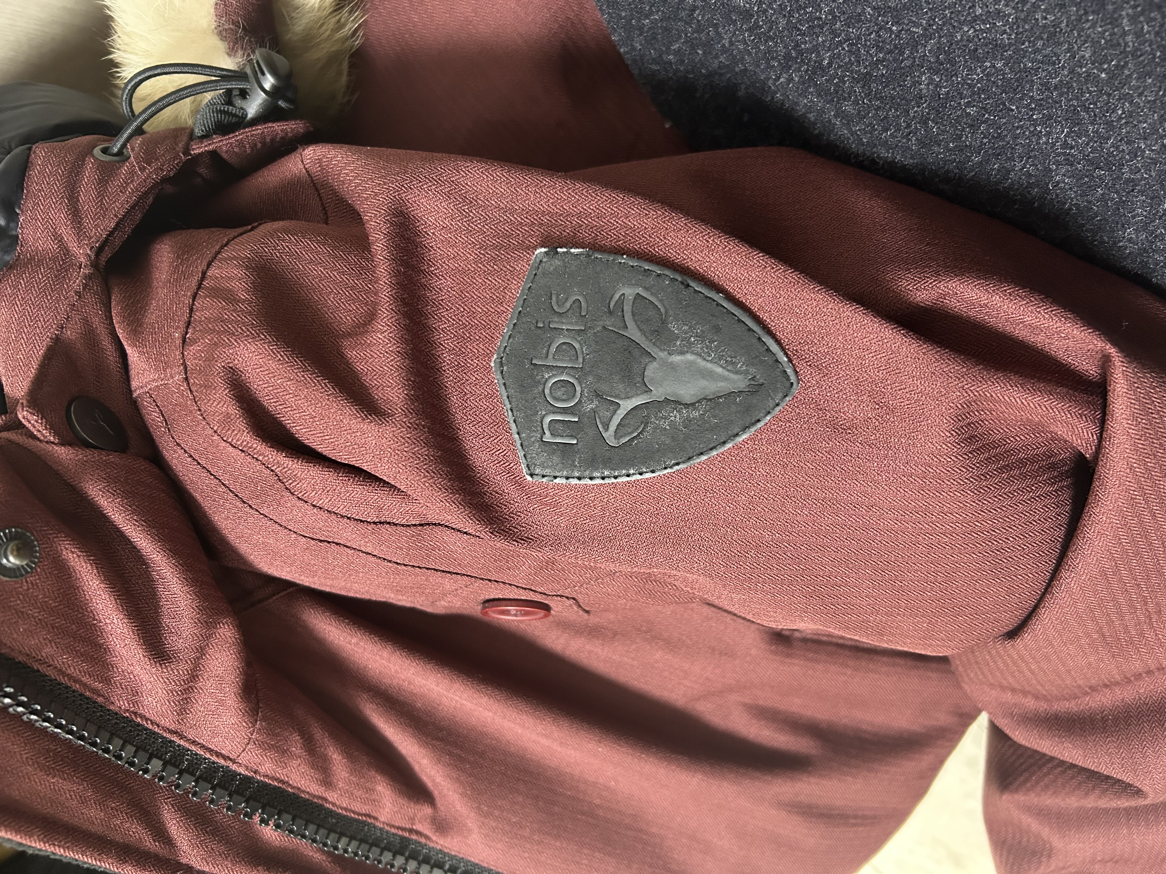 노비스 여성패딩 버건디 s